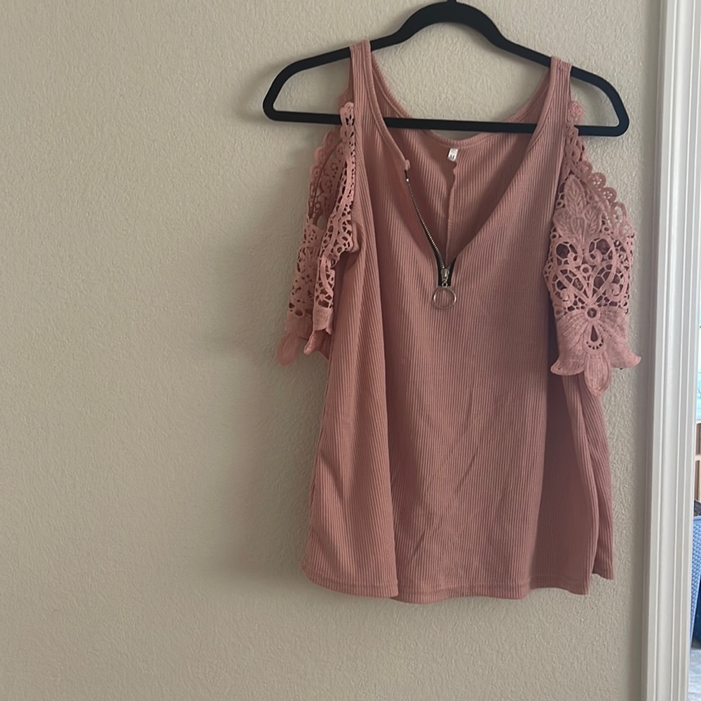 Women’s shirt